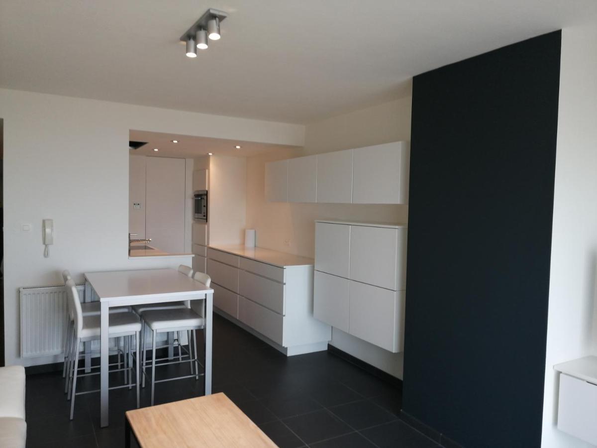Marjolaine Zeezicht - Nieuwpoort-Bad Met Gratis Garagebox Apartment Exterior photo